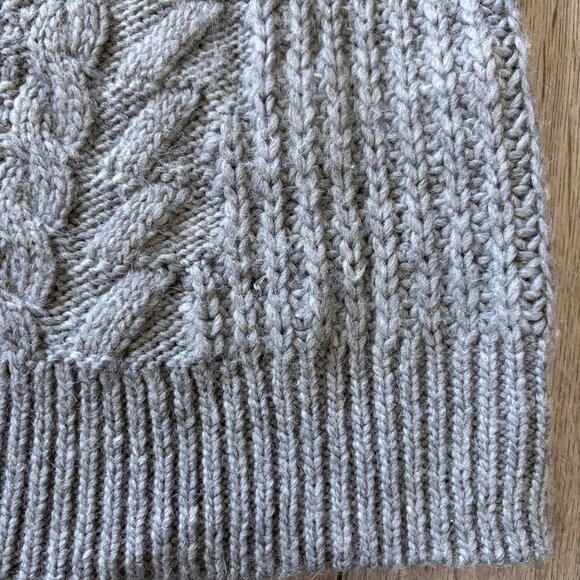 Hollister Cable Knit Gray Crewneck Sweater Womens XS Normcore Grandpa Preppy - Picture 7 of 16